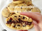 Chocolate Chip Whoopie Pie