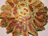 Gyoza (Pan Fried Dumpling)