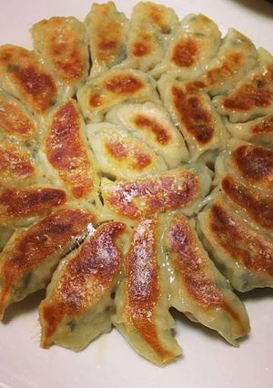 Foto resep Gyoza (Pan Fried Dumpling)