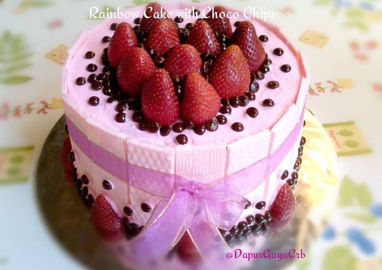 Rainbow Cake with Choco Chips