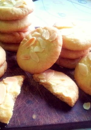 Foto resep Almond Crisps Cookies