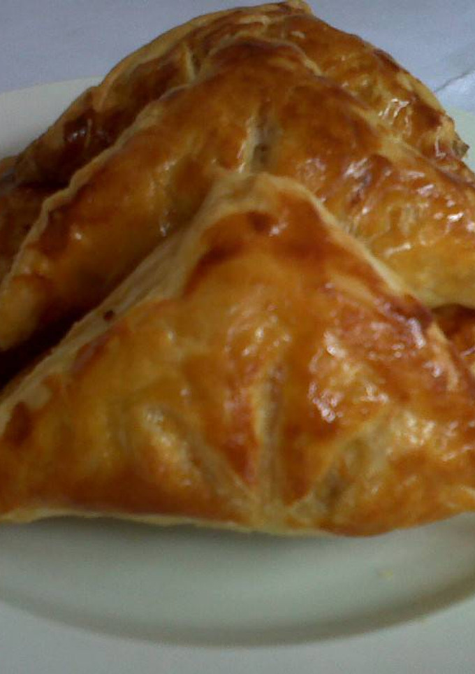 Foto resep Puff Pastry isi Telur & Smoke Beef