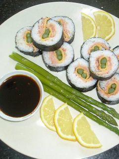 Foto resep Smoked Salmon Sushi