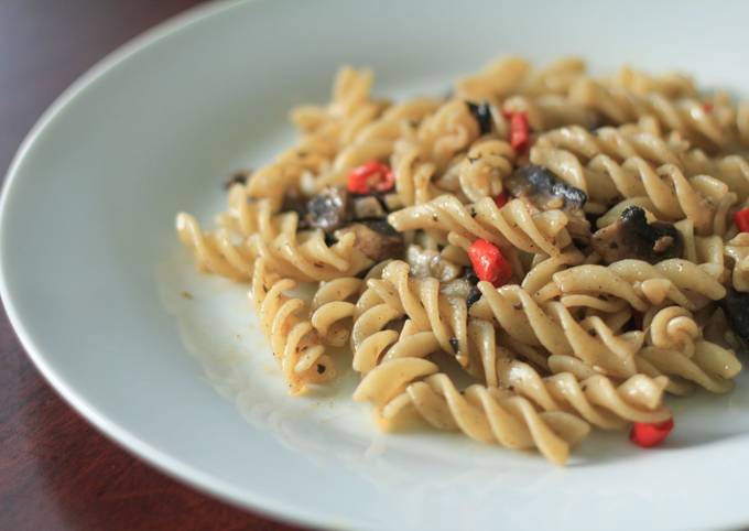 Bagaimana cara membuat Fusilli with Champignon Mushroom and Black Pepper yang sedap
