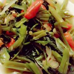 oseng kangkung terasi pedas রেসিপির প্রধান ছবি