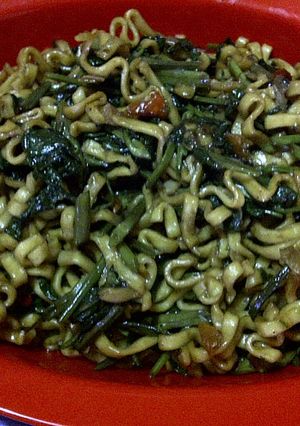 Foto resep Kangkung Tumis Mie Pipih