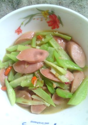 Foto resep Tumis Labu Siam Sosis