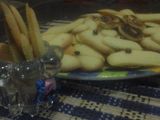 kue kering lidah kucing