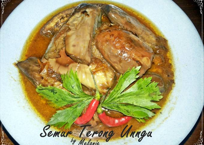 Resep Semur Terong Ungu oleh Melanie - Cookpad