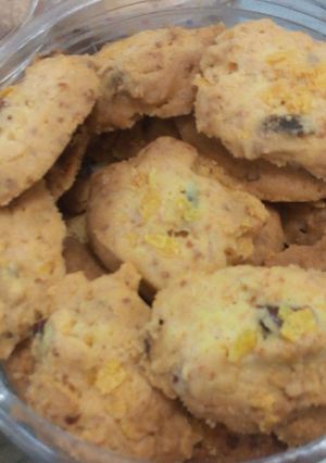 Foto resep Cookie Corn Flakes with Kurma and Cheese
