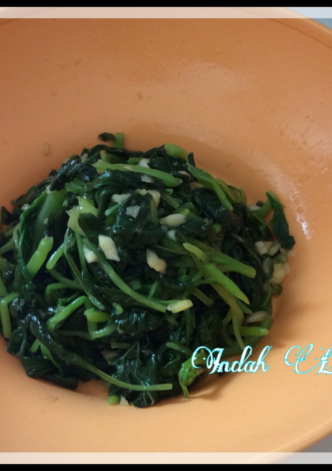 Foto resep Sigeumchi-namul (Spinach Bachan)