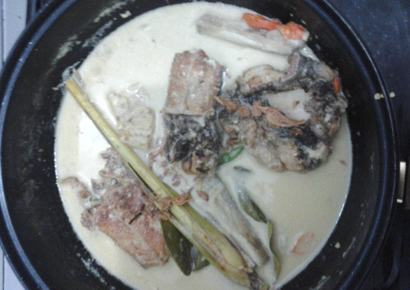 MANGUT IKAN PARI (IWAK PE) ISTIMEWA