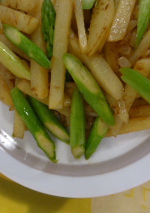 Foto resep Asparagus Kentang Tumis Butter Shoyu