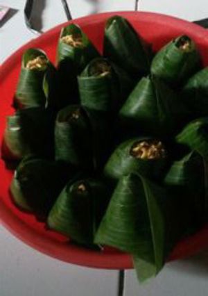 Foto resep nasi uduk daun pisang