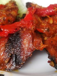 Foto resep Ikan Cuek Tongkol Goreng Bumbu Sambal