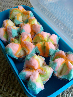 Foto resep Bolu Kukus Pelangi
