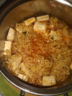 Foto resep kimchi ramyeon 