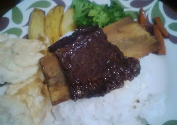 Resep Iga Bakar Madu oleh Sharee Hapsari - Cookpad