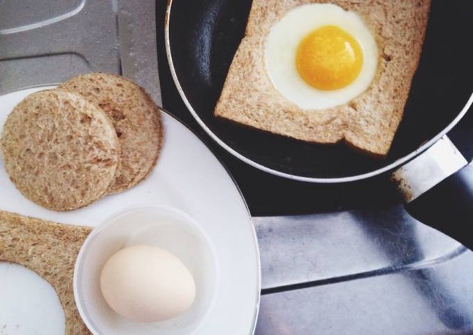 Resep Roti  gandum panggang dengan telur  mata  sapi  oleh 