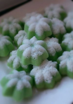 Foto resep Kue Putu Ayu praktis dan ekonomis 
