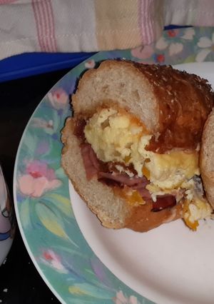 Foto resep [Sarapan Ayah] egg and paprika sandwhich