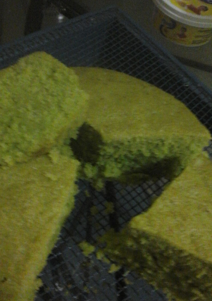 Foto resep coconut cake pandan stem