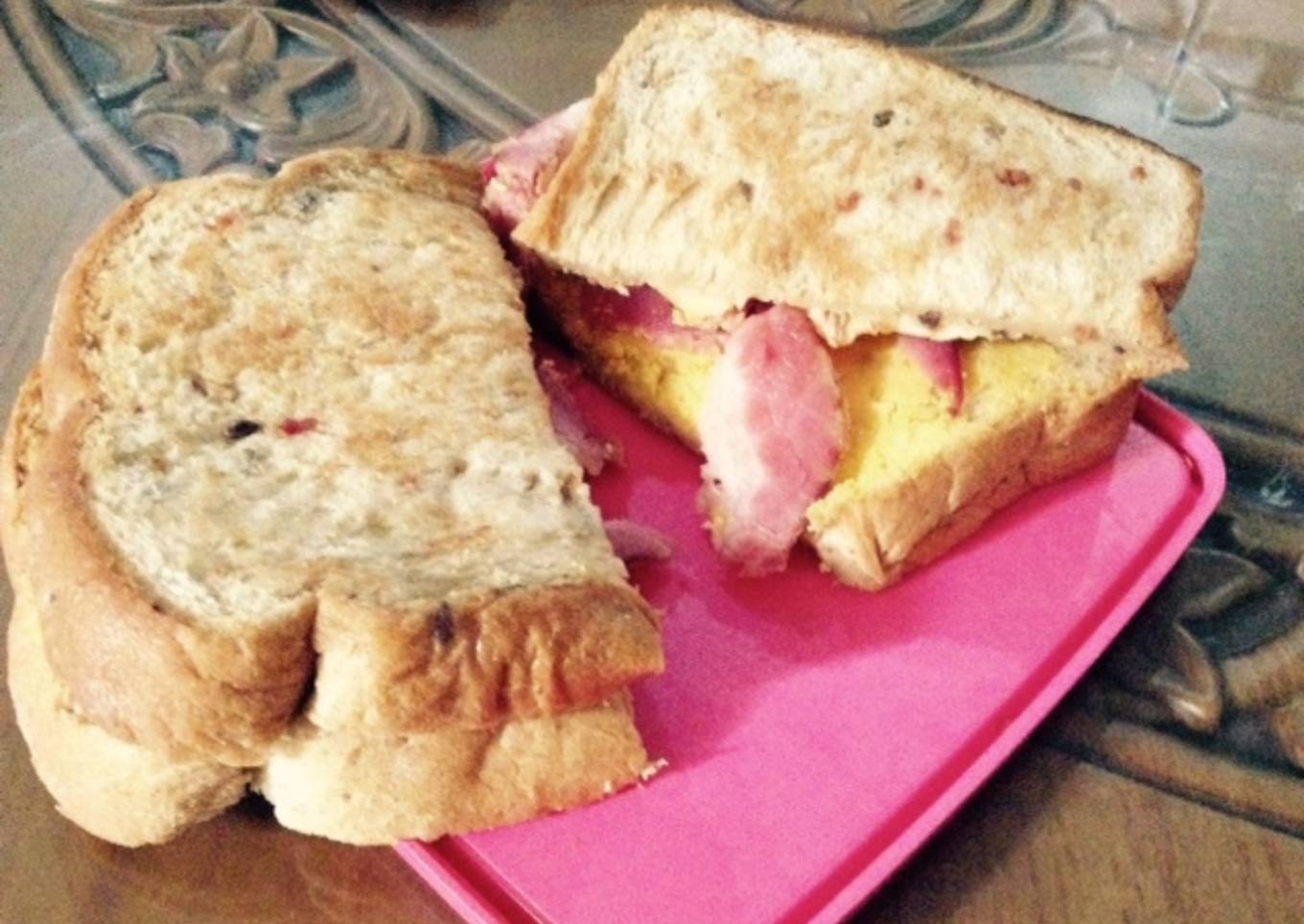 roti lapis selai telur 