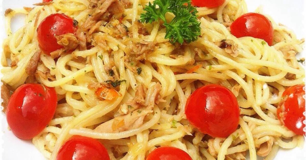  Resep  Spaghetti  Aglio  Olio  Tuna  oleh vivin herviani Cookpad