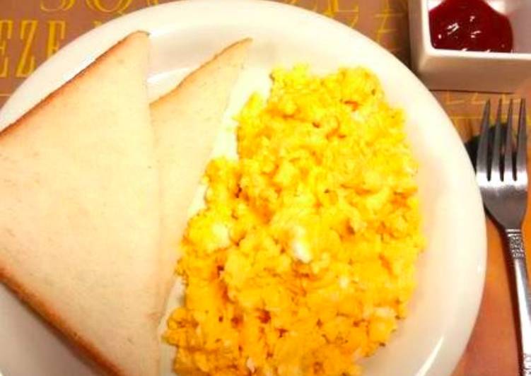 Scramble Egg ala Restoran namun praktis