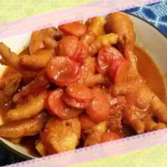 A picture of semur ceker ayam.