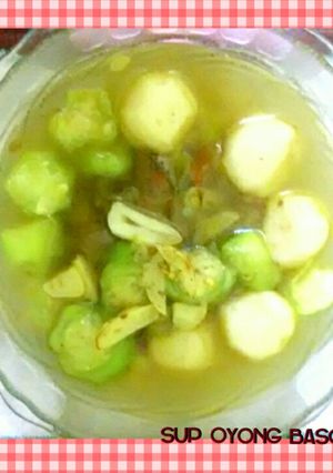 Foto resep Sup Oyong Bakso Ikan