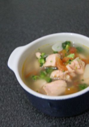 Foto resep Sup ikan salmon segeerrr (MPASI) 1 tahun ke atas
