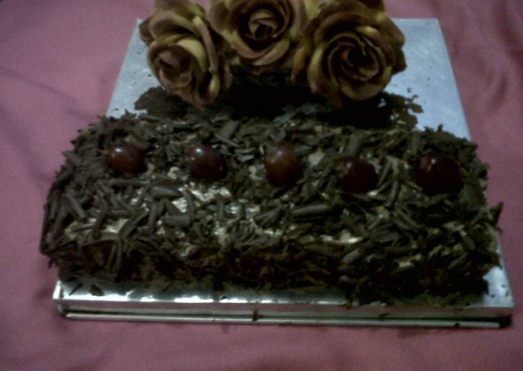 Bagaimana Membuat Choco Black Forest, Bisa Manjain Lidah