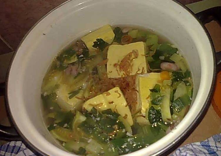 Langkah Mudah untuk Menyiapkan Sup tahu kacang merah campur-campur Anti Gagal