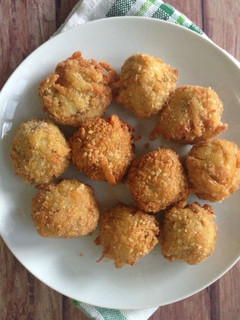 Foto resep Cheesy Tater Tots with breadcrumbs