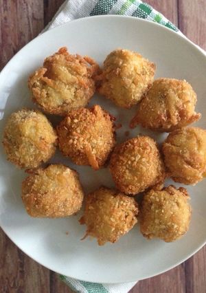 Foto resep Cheesy Tater Tots with breadcrumbs