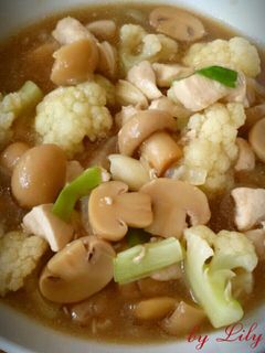 Foto resep Ayam cah jamur ala Lily