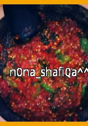 Foto resep sambal mentah super pedas yummy^^