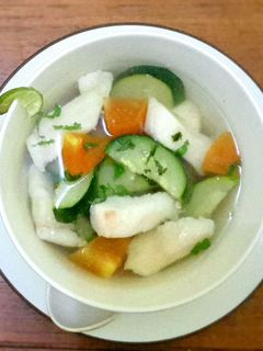 Foto resep Sup Ikan Dori dengan Zucchini dan Tomat
