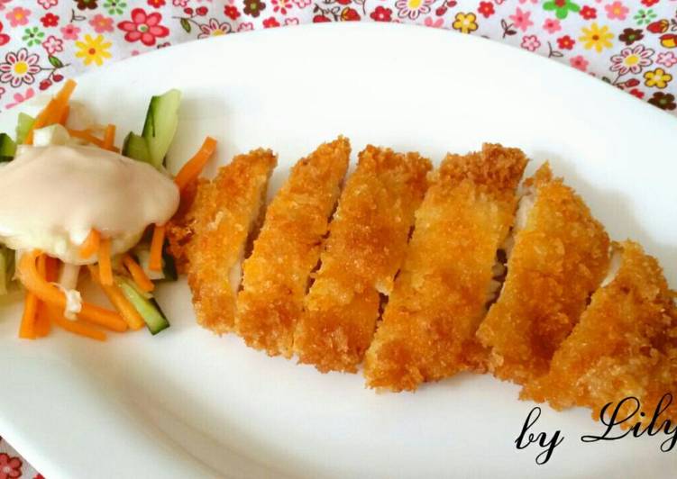 Bagaimana Membuat Chicken Katsu with salad Enak Banget