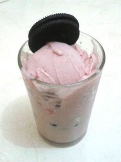 Foto resep Simple Strawberry Ice Cream