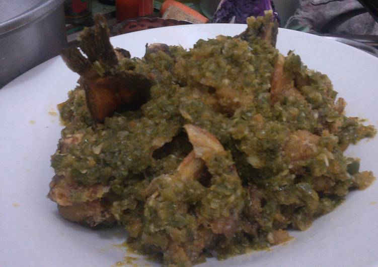 Cara Gampang Menyiapkan Lele sambal hijau mentega, Bikin Ngiler