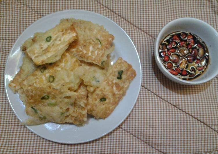 Bahan Tempe Mendoan Kering dan Sambal Kecap | Cara Masak Tempe Mendoan Kering dan Sambal Kecap Yang Enak dan Simpel