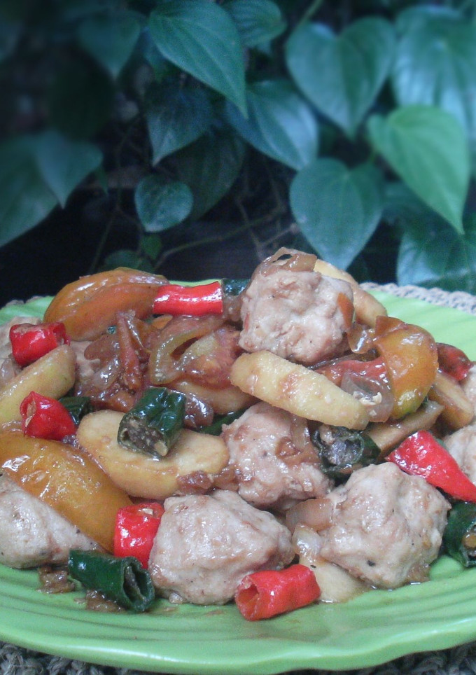Foto resep Tumis Apel Hijau Bola-Bola Ayam
