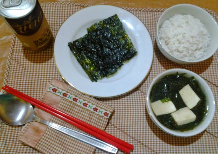 Langkah Mudah untuk Membuat Miyeok Guk. Sup Rumput Laut Ala Korea Anti Gagal