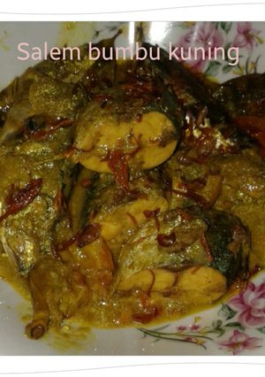 Foto resep ikan salem bumbu kuning mantap
