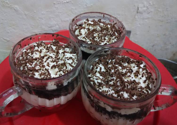 Oreo in jar