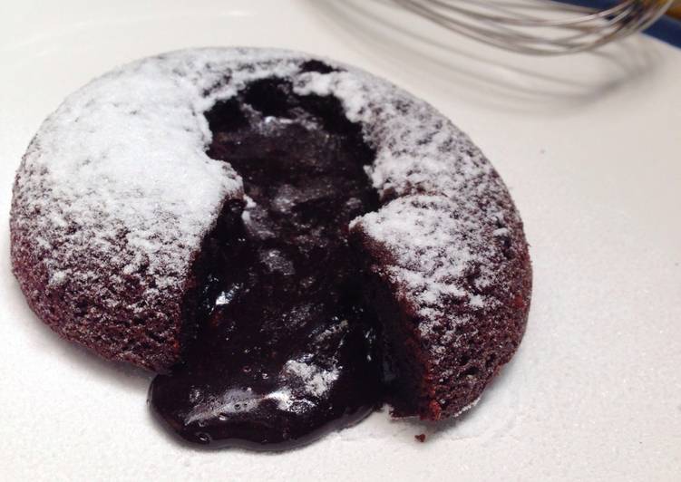 Molten chocolate lava cake