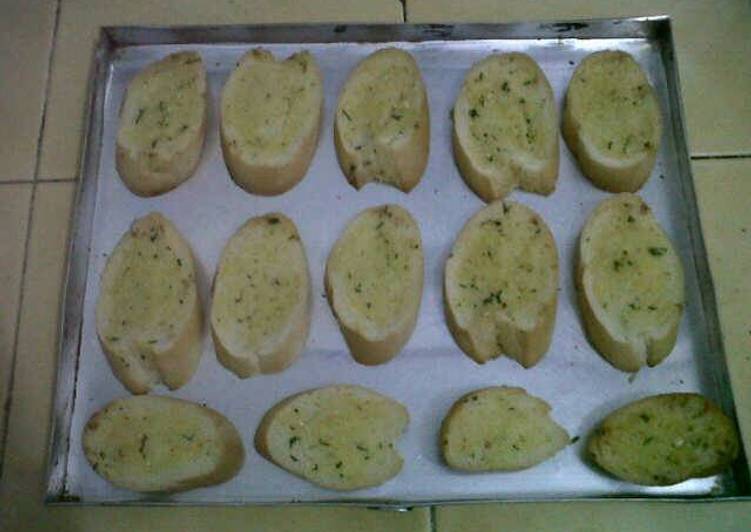 7 Resep: Garlic Baguette Bread Untuk Pemula!