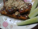 tempe bakar tabur kacang
